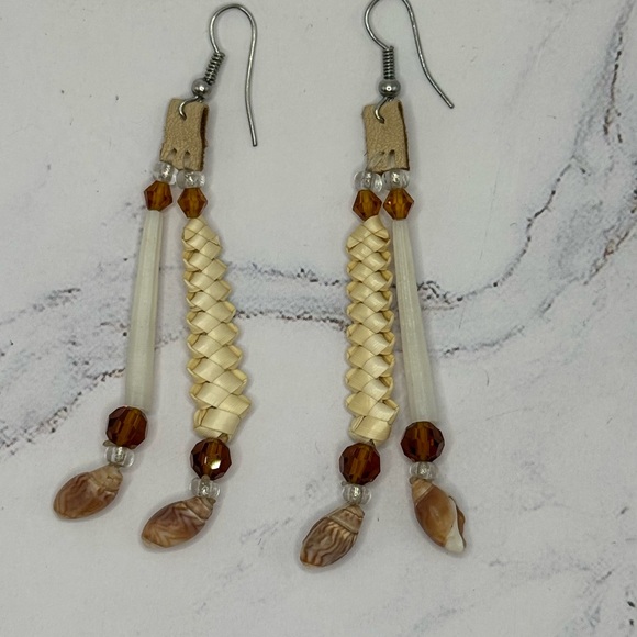 Native American Jewelry - Native American Grass and Shell Earrings